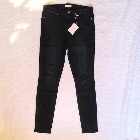 NWT Good American Good Legs Plus Size Jeans - Picture 5 of 8